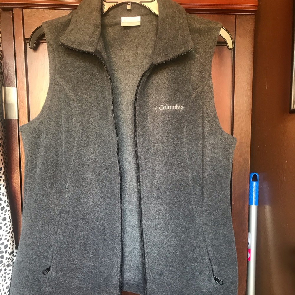 Women’s medium Columbia vest